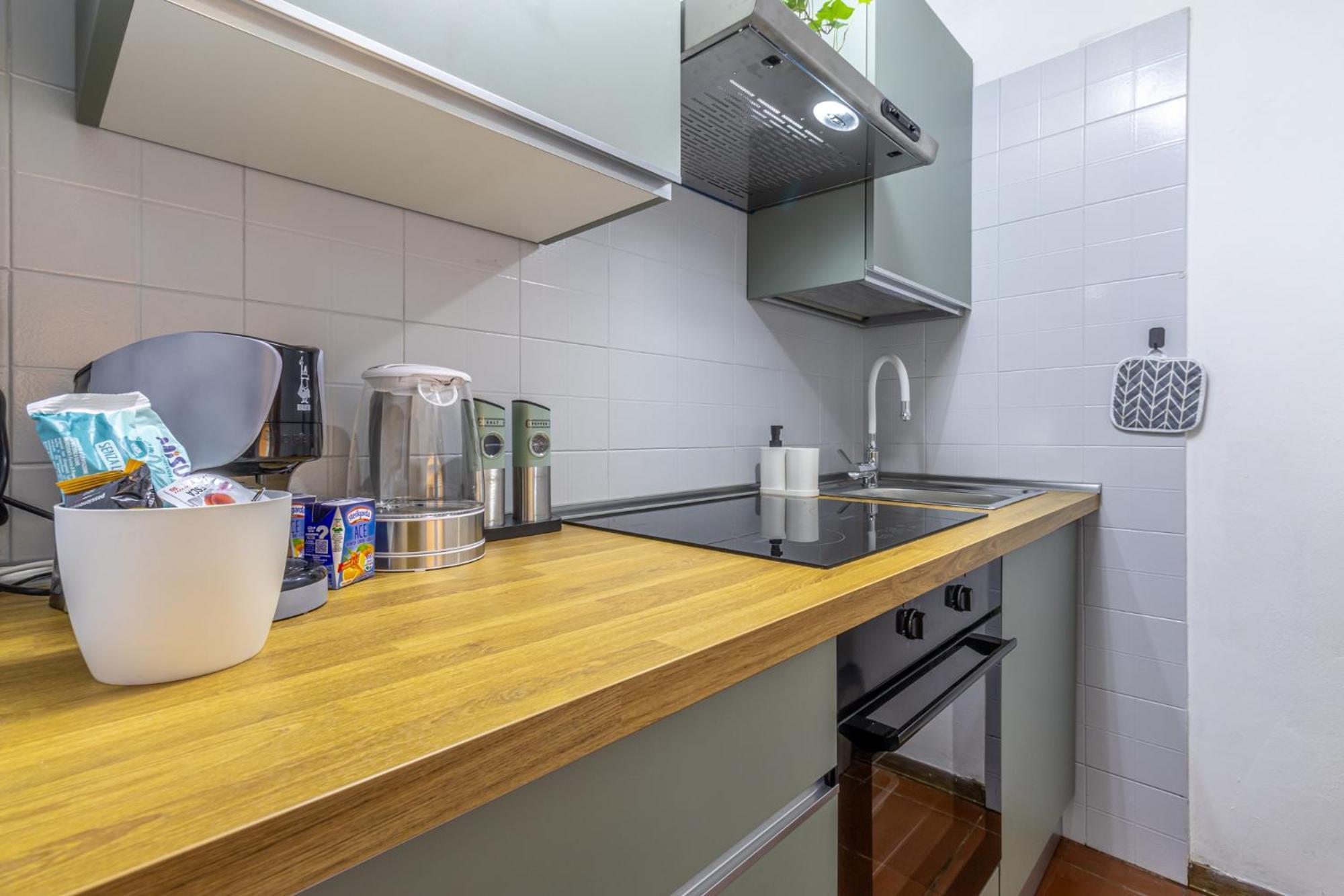 Ottonelli Street Stay- Wifi Fibra Free Tra Storchi & Centro Storico Modena Exterior foto